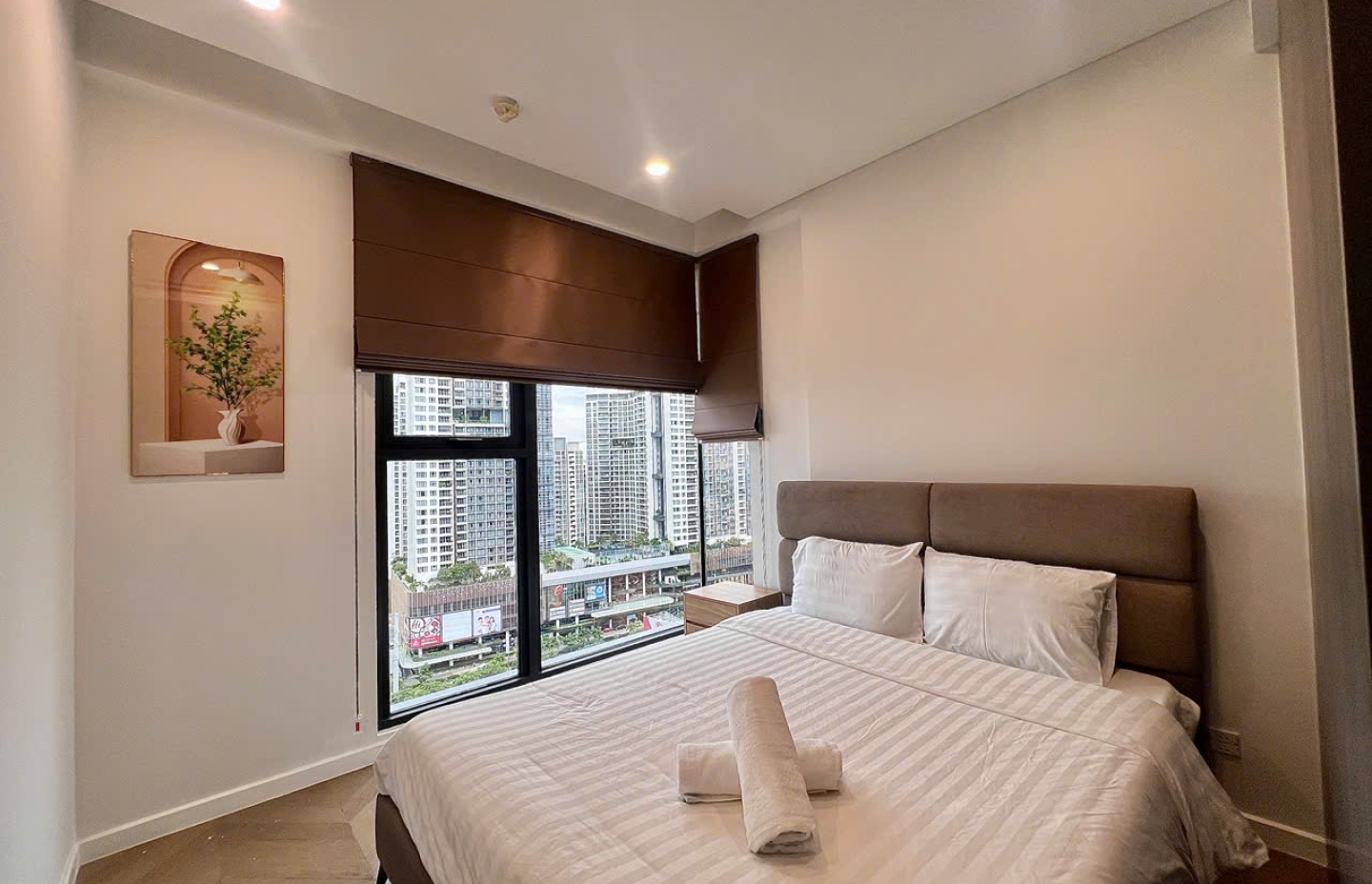 KHÔNG GIAN SANG TRỌNG