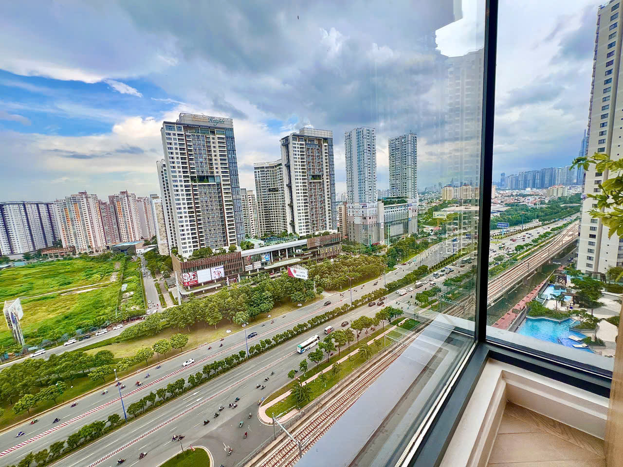 KHÁCH SẠN NHƠN TRẠCH